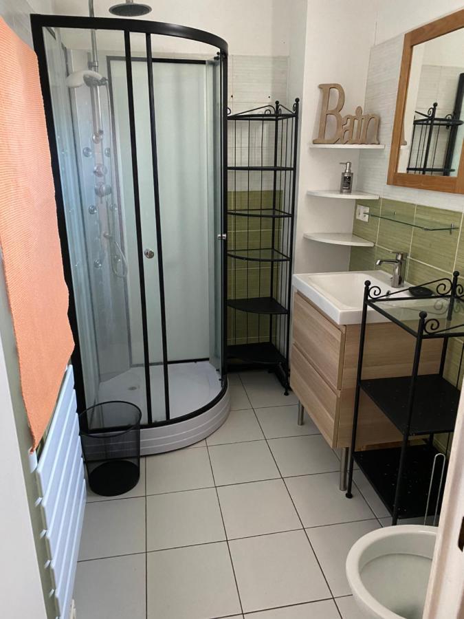 Отель Chambre Privee Dammarie Les Lys Экстерьер фото